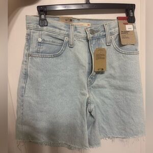 Levi’s ‘94 baggy shorts NWT